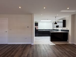 Living area- click for photo gallery